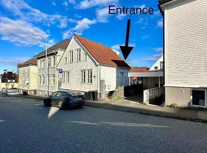 A Place To Stavanger, 3 *